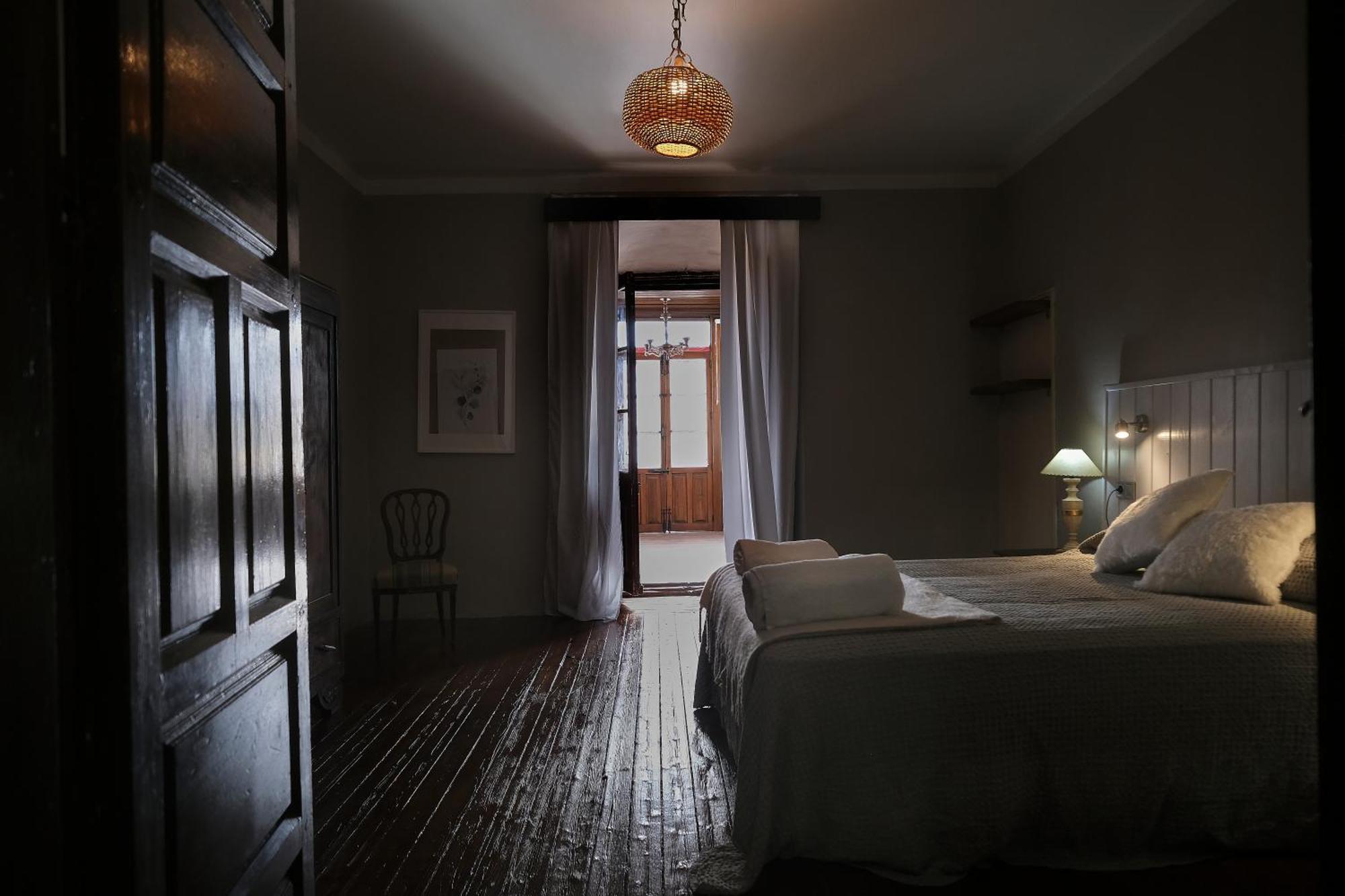 Casa Rural Palacio Conde De Aldana Con Piscina Entre Encinares Y Dehesas Terradillos Εξωτερικό φωτογραφία