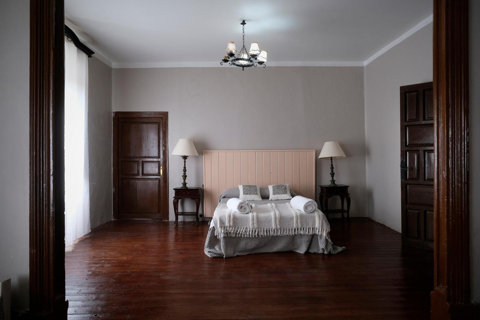 Casa Rural Palacio Conde De Aldana Con Piscina Entre Encinares Y Dehesas Terradillos Εξωτερικό φωτογραφία