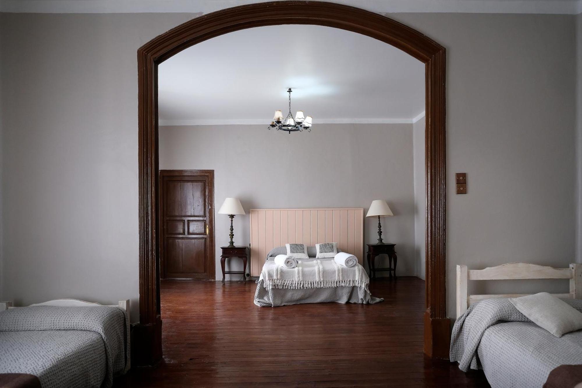 Casa Rural Palacio Conde De Aldana Con Piscina Entre Encinares Y Dehesas Terradillos Εξωτερικό φωτογραφία