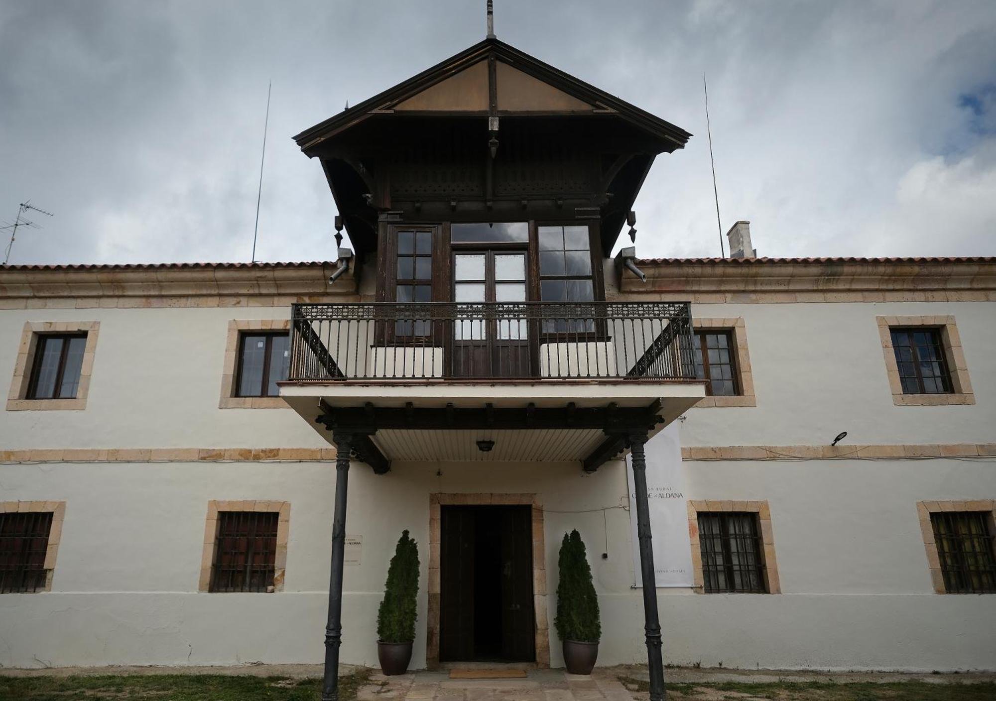 Casa Rural Palacio Conde De Aldana Con Piscina Entre Encinares Y Dehesas Terradillos Εξωτερικό φωτογραφία