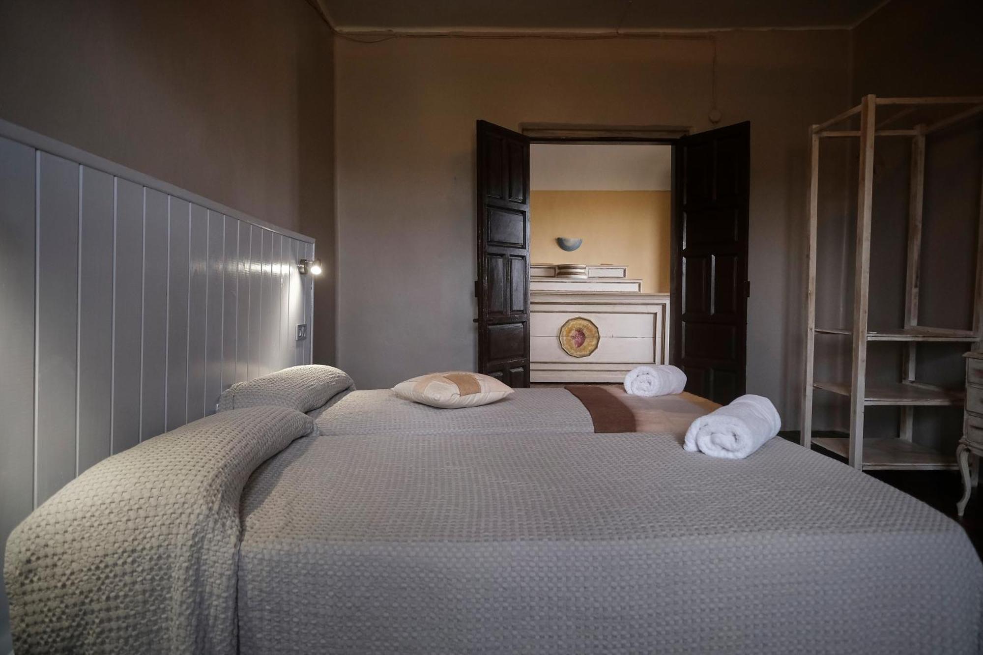 Casa Rural Palacio Conde De Aldana Con Piscina Entre Encinares Y Dehesas Terradillos Εξωτερικό φωτογραφία